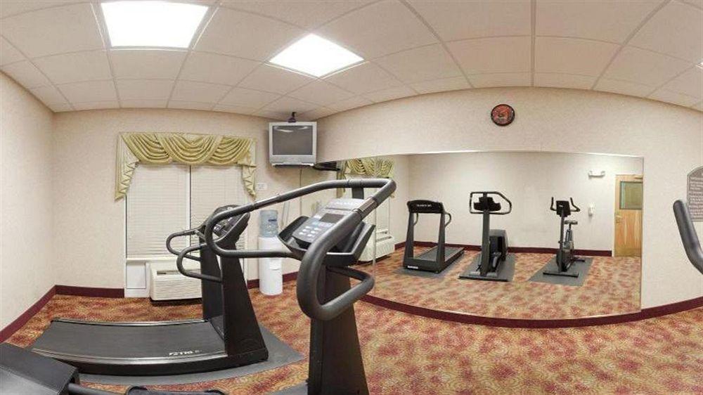 Holiday Inn Express Hotel & Suites London By Ihg Экстерьер фото